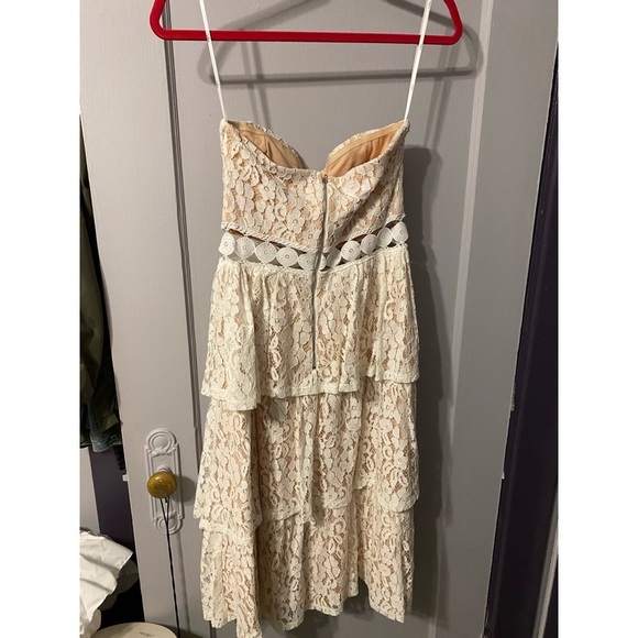 Lulu’s Midi dress - Picture 2 of 3